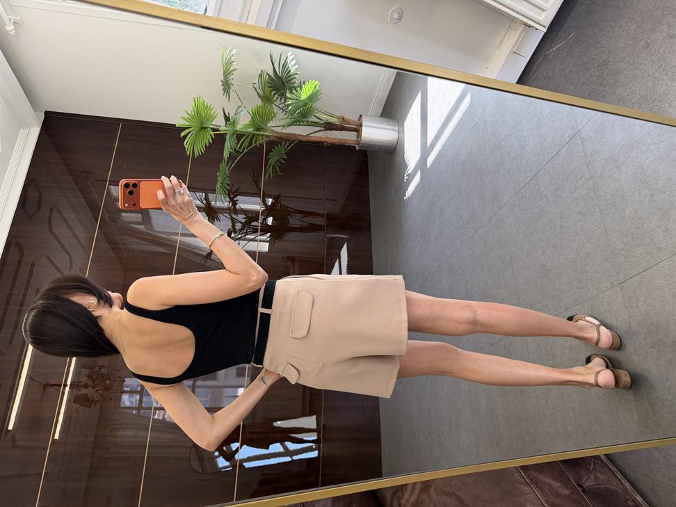 Açık Vizon Pileli Cepli Şort