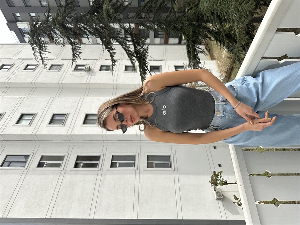 Antrasit Alo Yüzücü Atlet