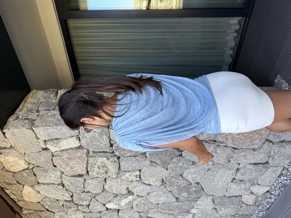 Bebe Mavisi Puantiyeli Dökümlü Bluz