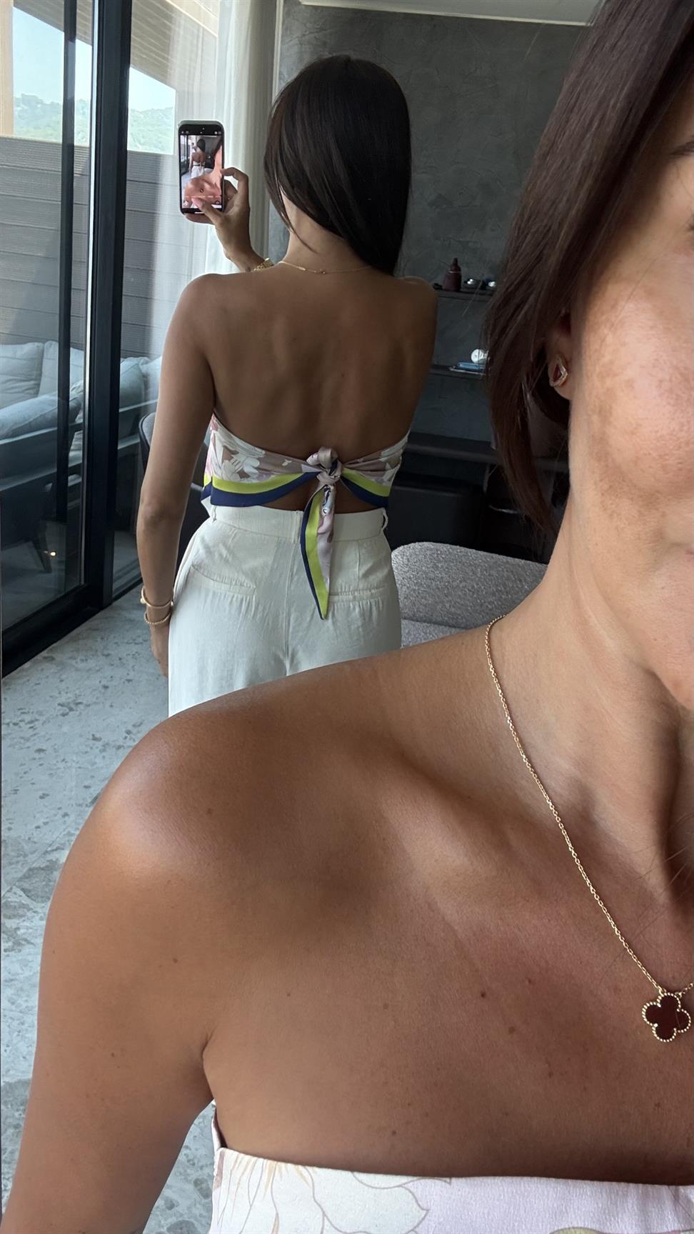 Bej Asimetrik Desenli Şal Bluz