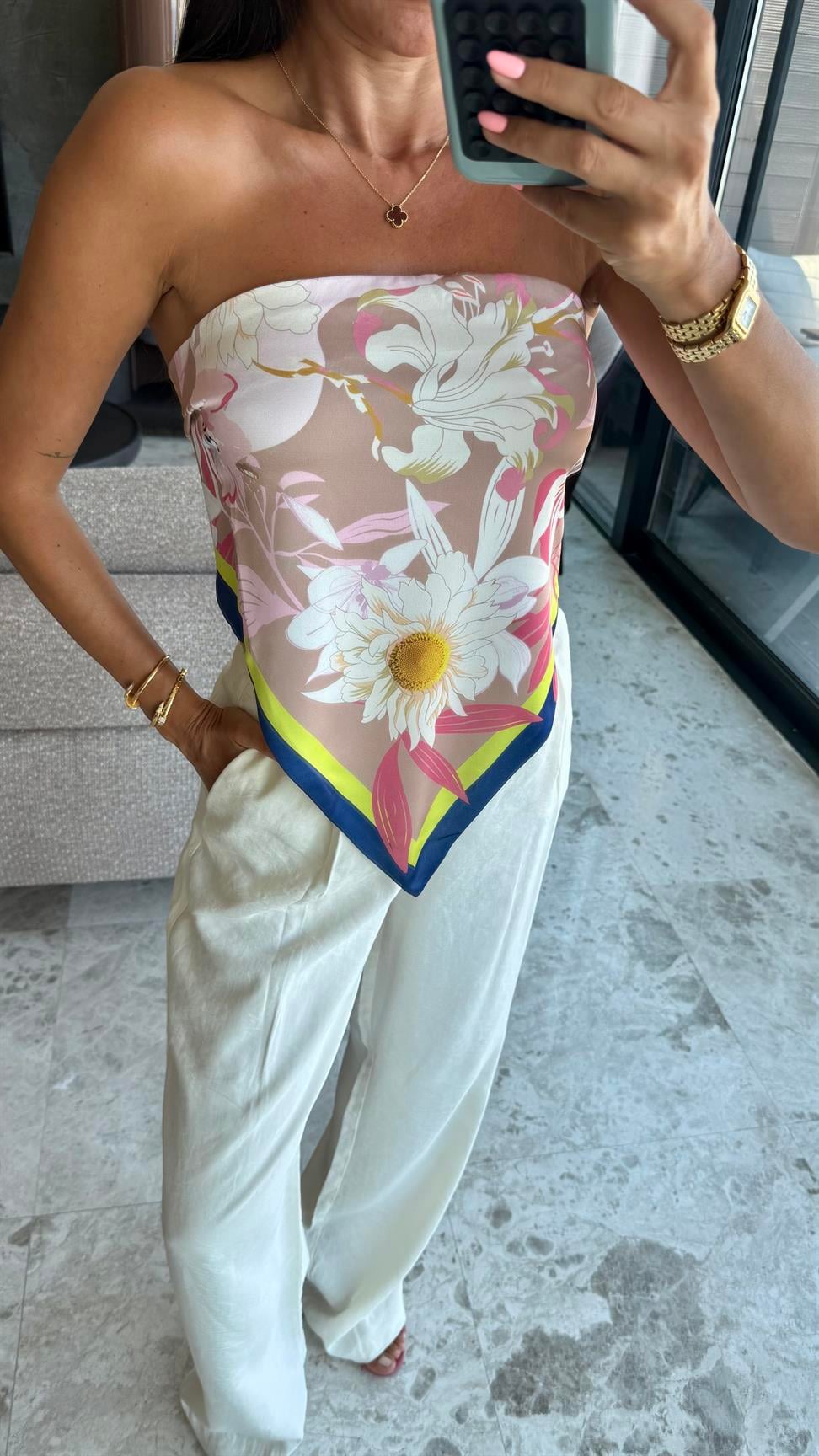 Bej Asimetrik Desenli Şal Bluz