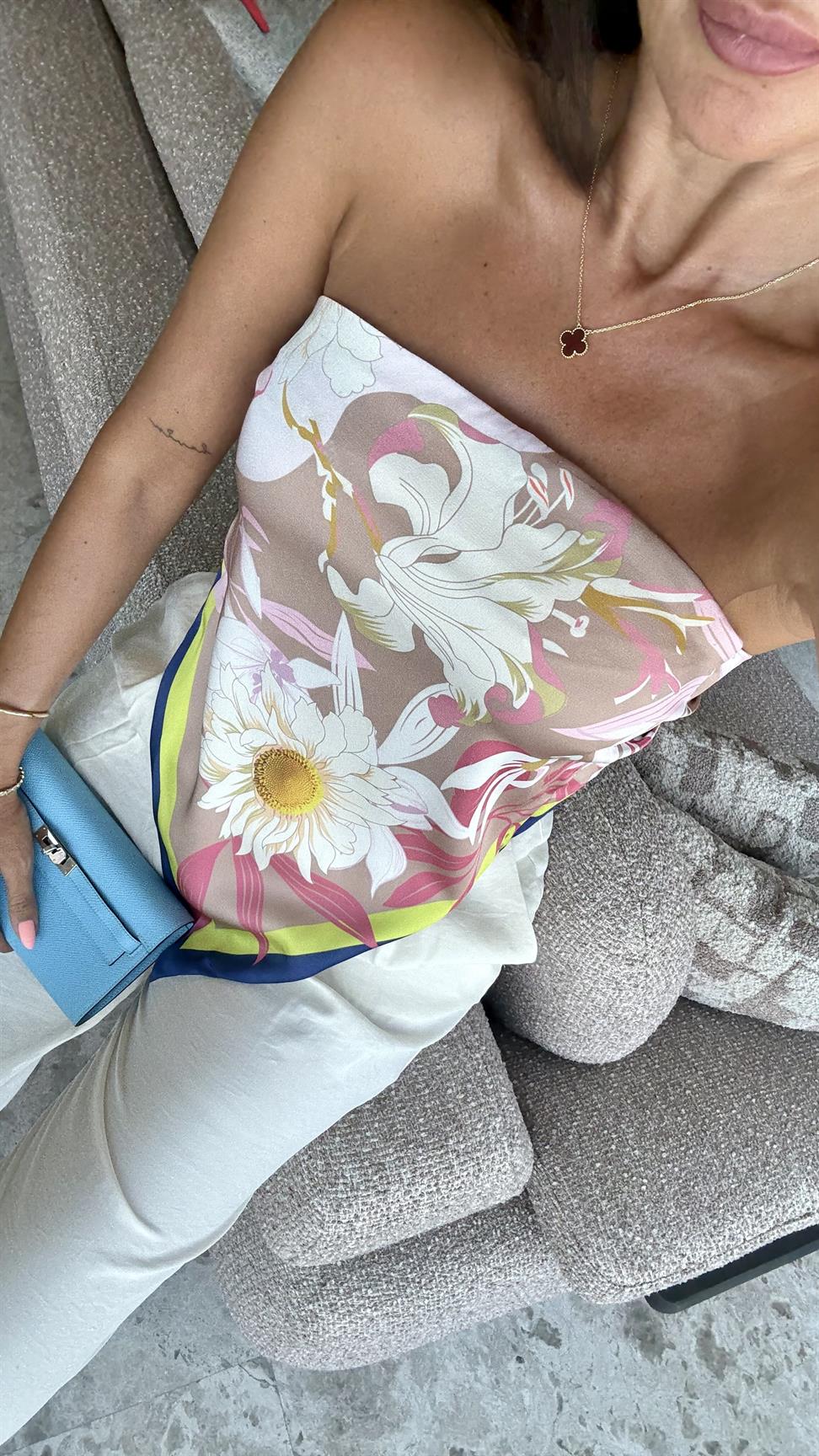 Bej Asimetrik Desenli Şal Bluz