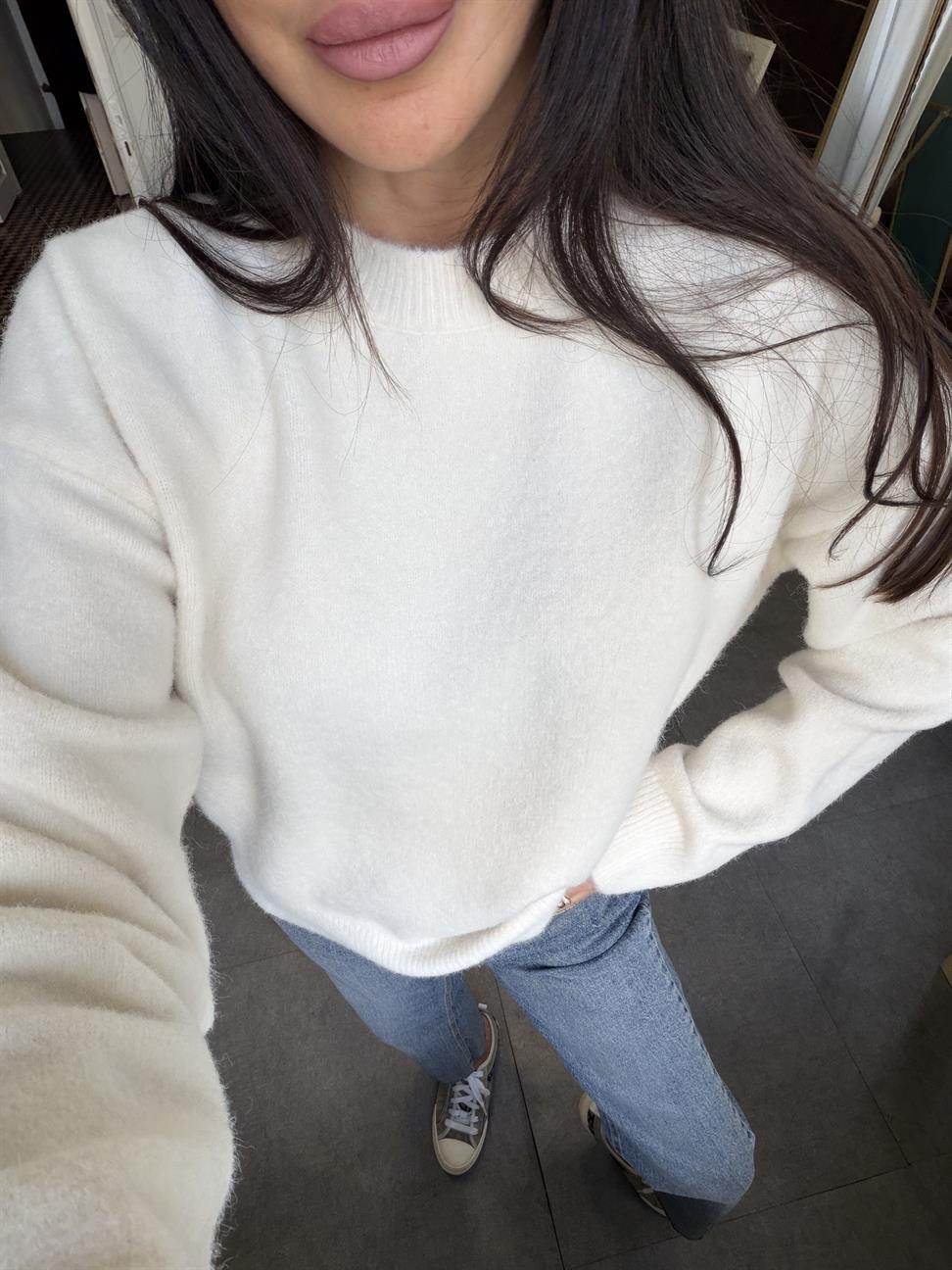 Bej Bisiklet Yaka Yumuşak Dokulu Triko Kazak