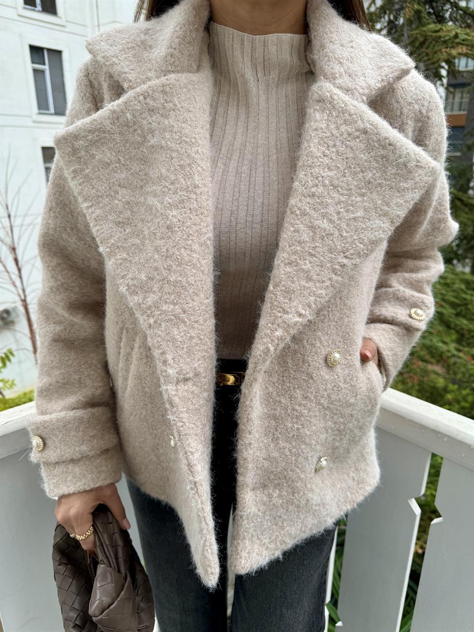 Bej Kırçıllı İnci Düğmeli Ceket