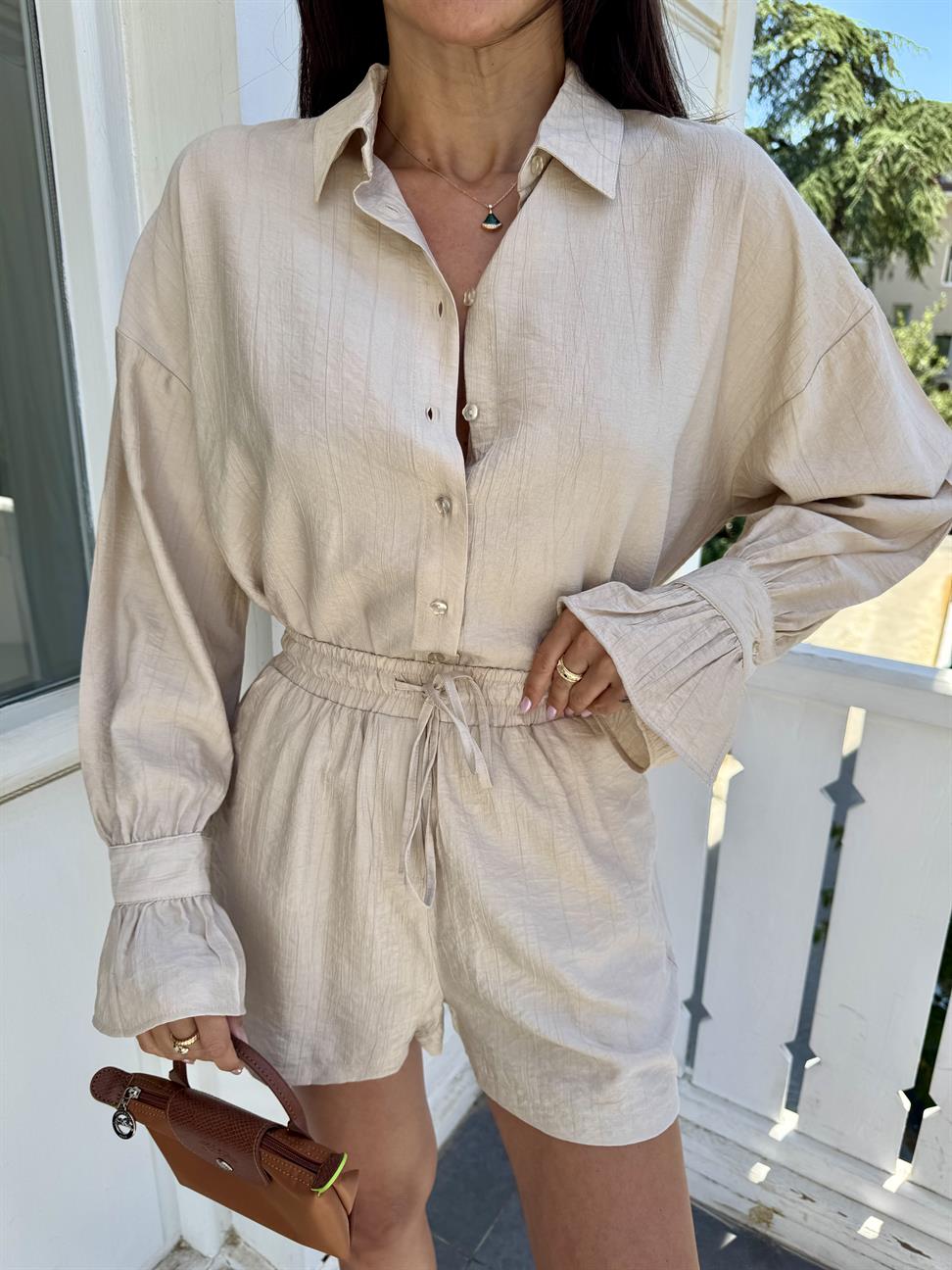 Bej Kol Fırfırlı Gömlek Şort İkili Takım