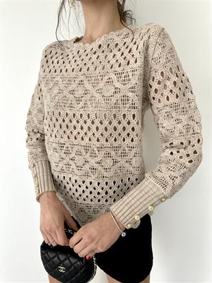 Bej Kolları Altın Renk Düğmeli Bluz