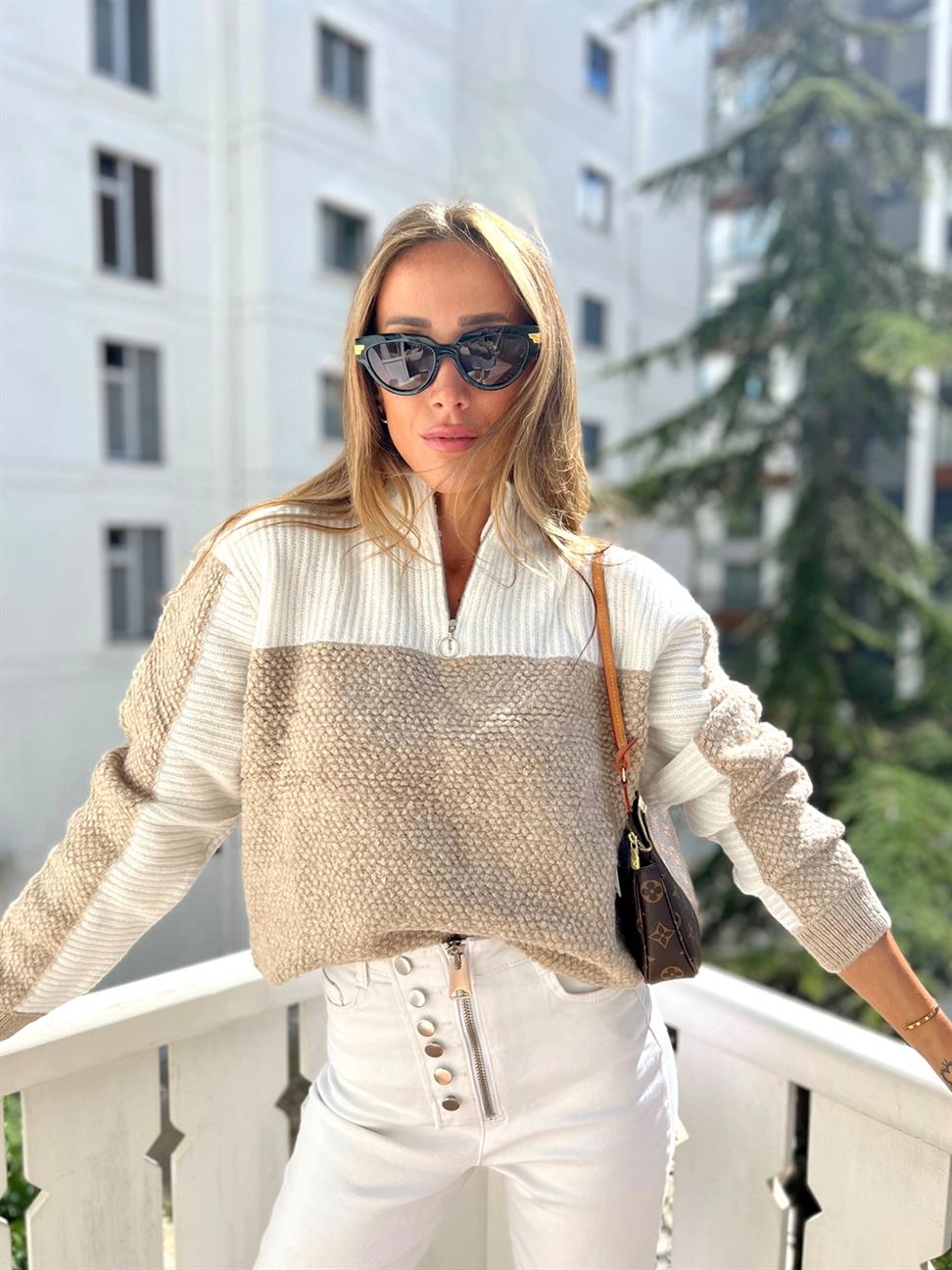 Bej-Krem Fermuarlı Kazak