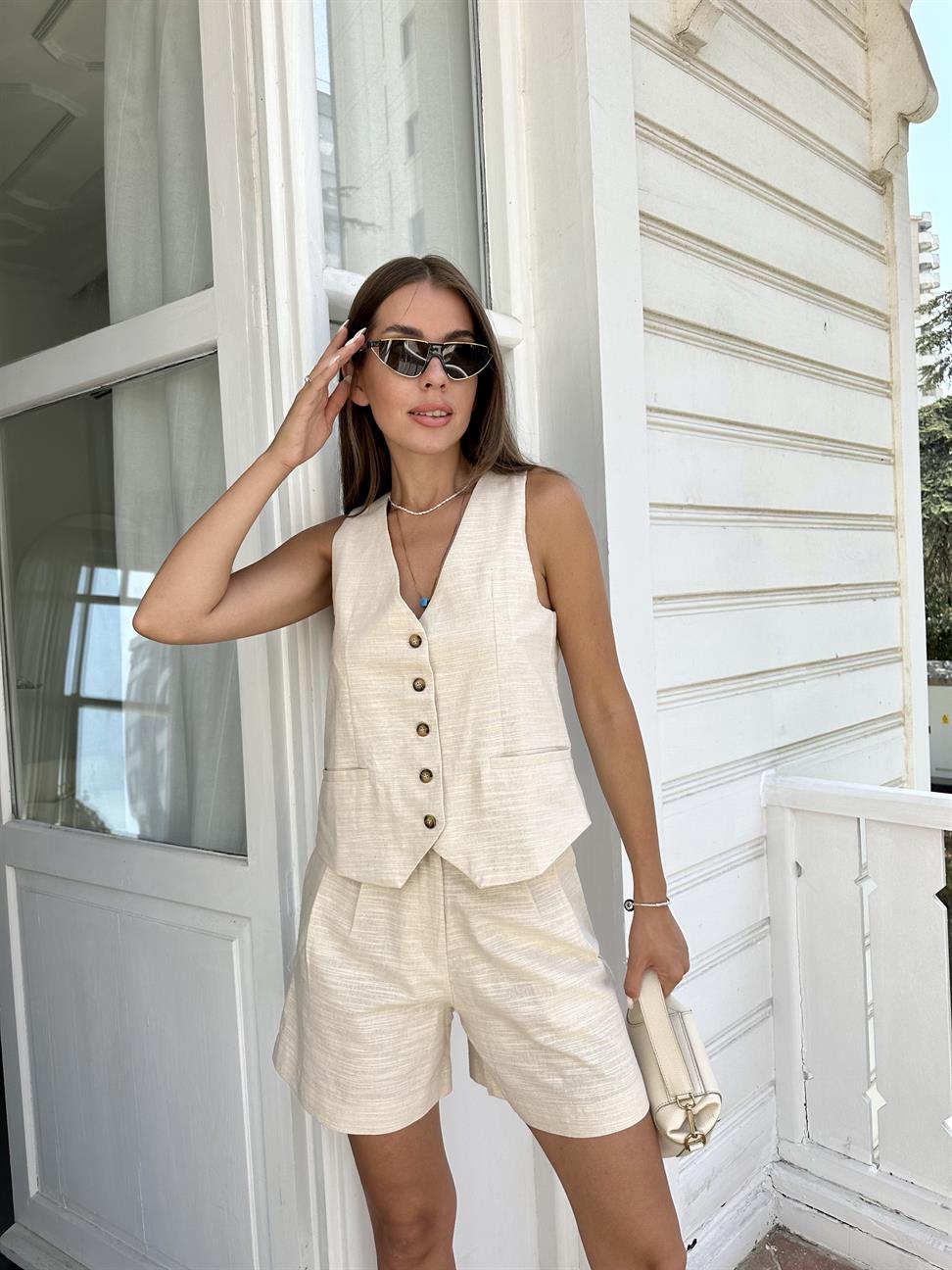 Bej Yelekli Keten Takım