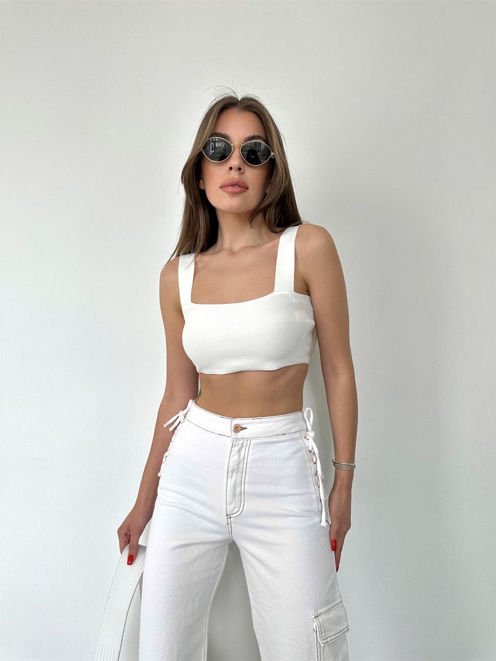 Beyaz Askılı Crop Bluz
