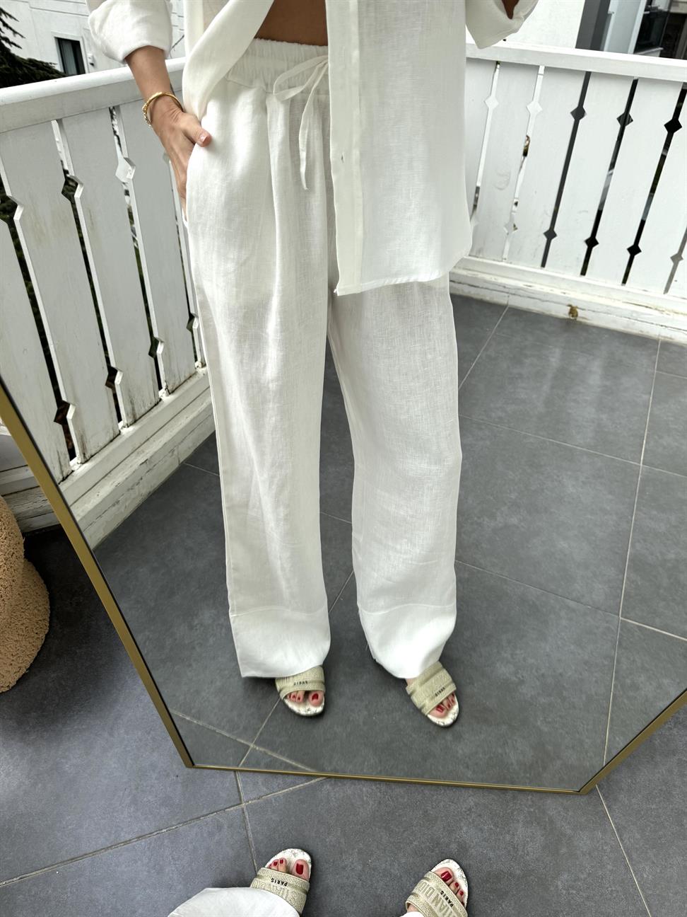 Beyaz Bağcıklı ve Lastikli Keten Pantolon