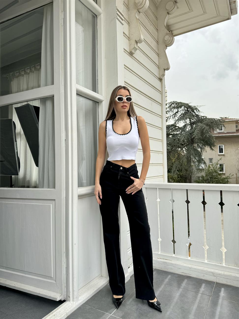 Beyaz Biyeli Çelik Örme Atlet