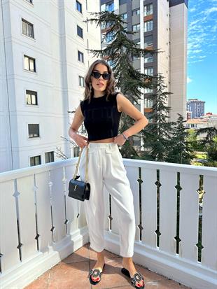 Beyaz Bol Paçalı Kumaş Pantolon