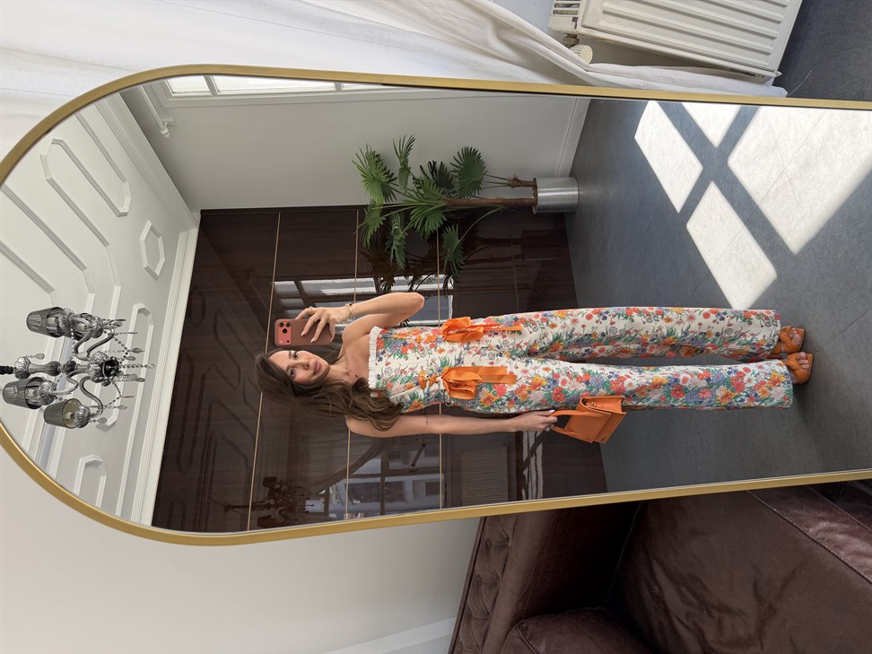 Beyaz Çiçek Desenli Jean Pantolon