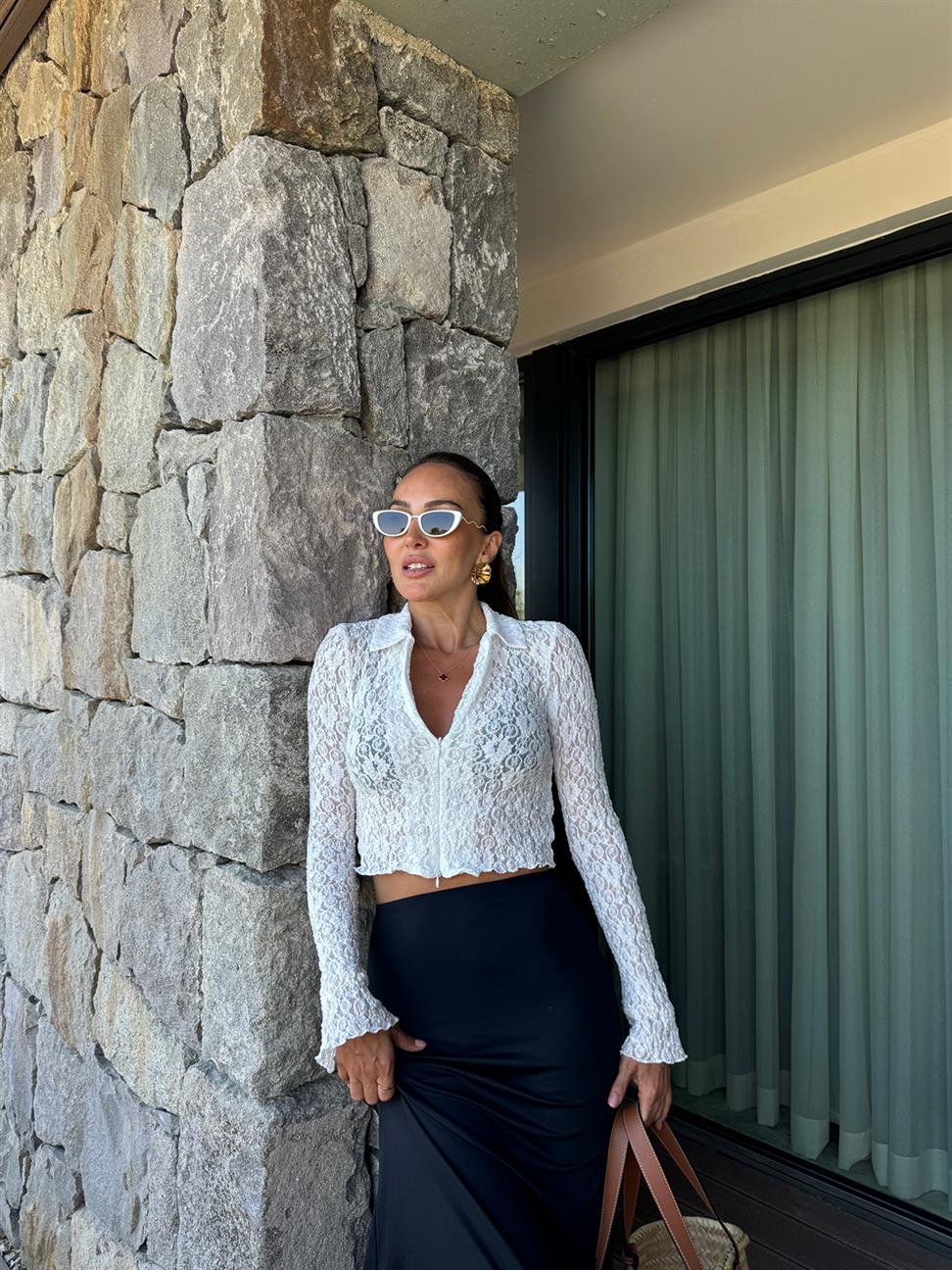 Beyaz Dantel Fermuarlı Bluz