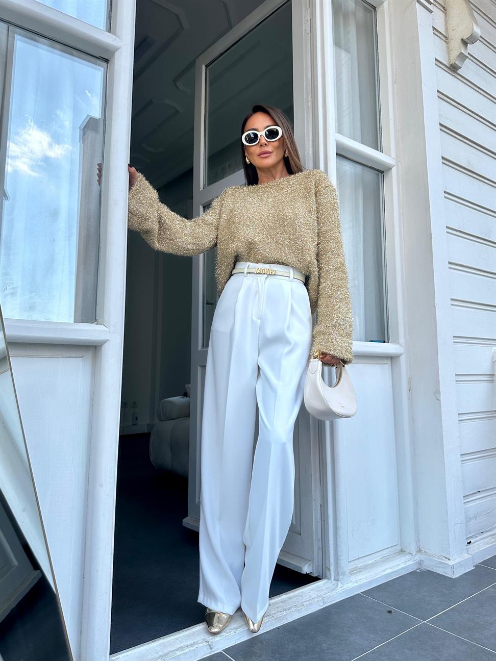 Beyaz Geniş Paça Kadın Kumaş Pantolon