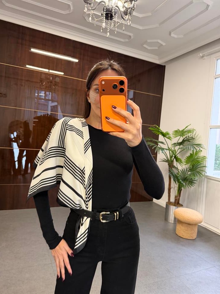 Beyaz Geometrik Desen Fular