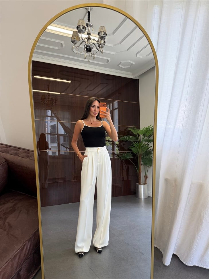 Beyaz Gold Düğmeli Beli Lastikli Palazzo Pantolon