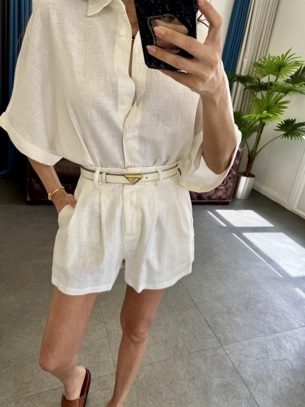 Beyaz Hasır Kemerli Gömlek Şort Takım