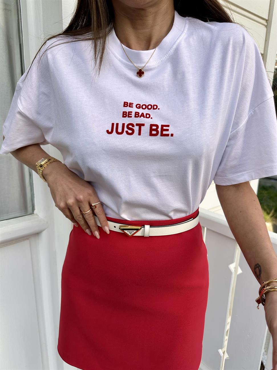 Beyaz Just Be Tshirt