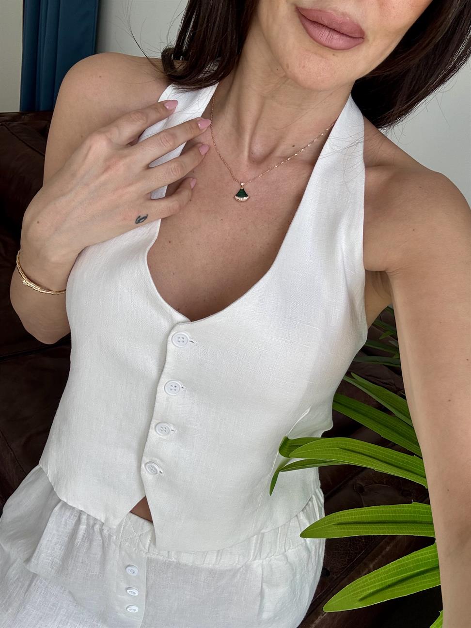 Beyaz Keten Boyundan Bağlamalı Yelek