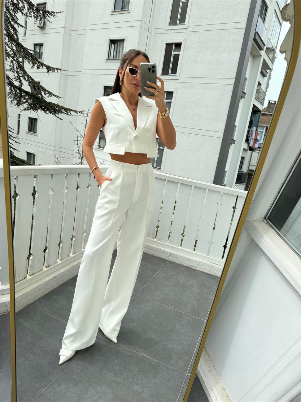 Beyaz Kısa Yelekli Palazzo Takım