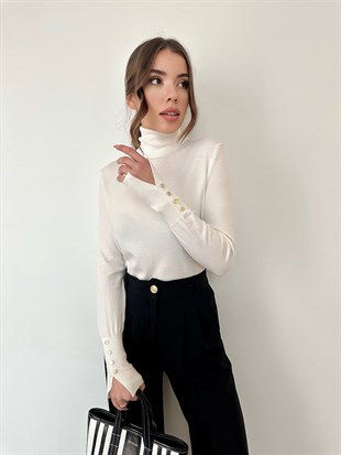 Beyaz Kolları Çıtçıtlı Balıkçı Yaka Kazak