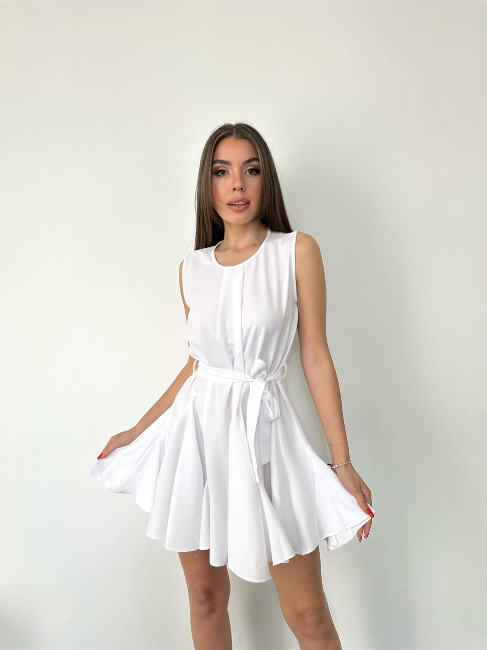 Beyaz Kolsuz Kuşaklı Elbise