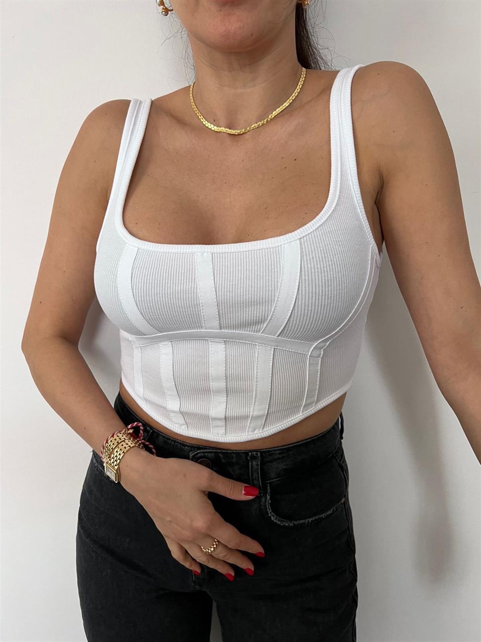 Beyaz Korseli Top