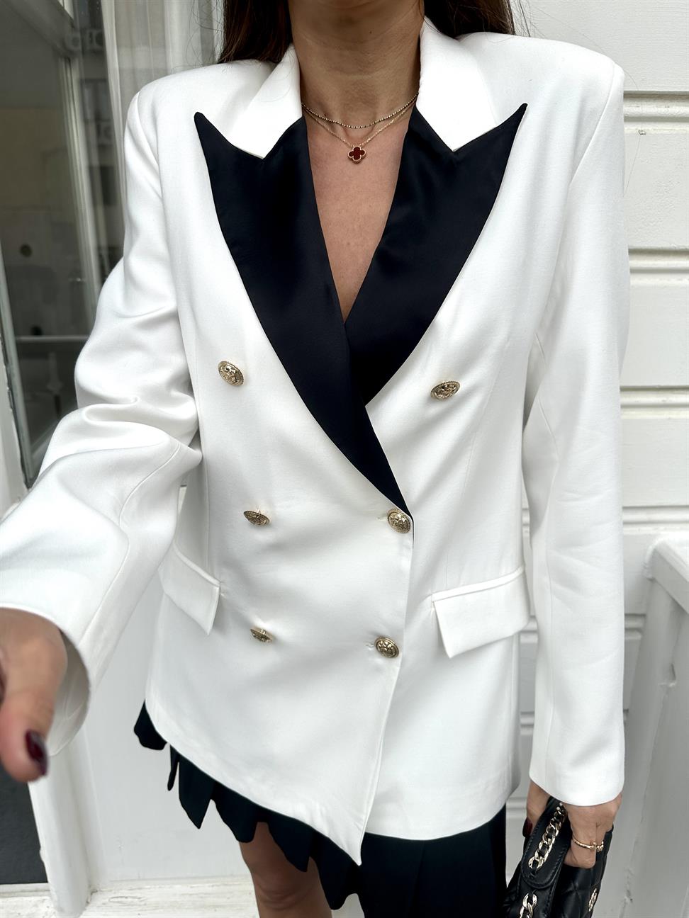 Beyaz Kruvaze Blazer Ceket