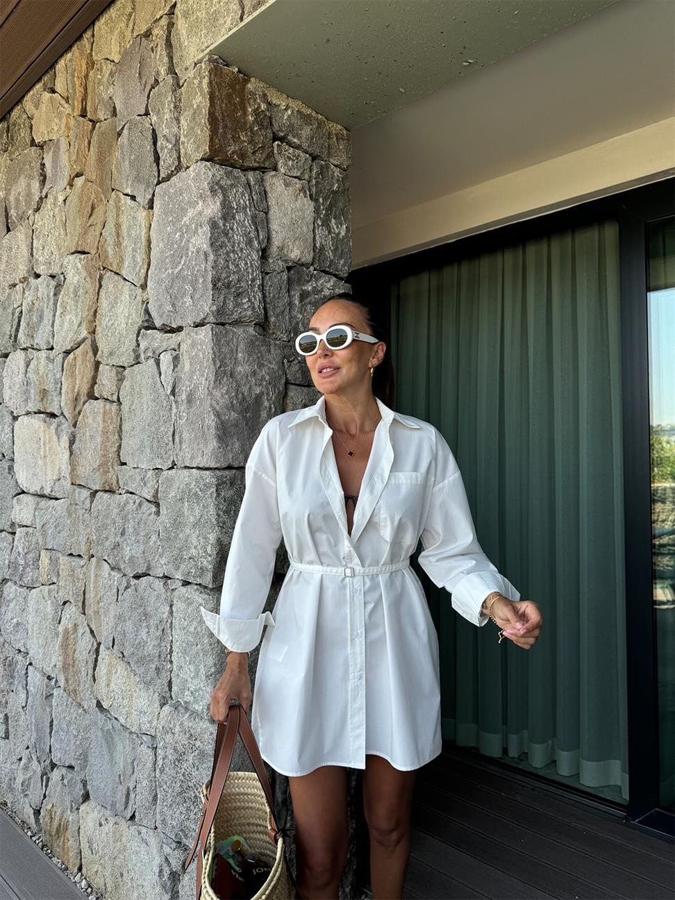 Beyaz Kuşaklı Gömlek Elbise