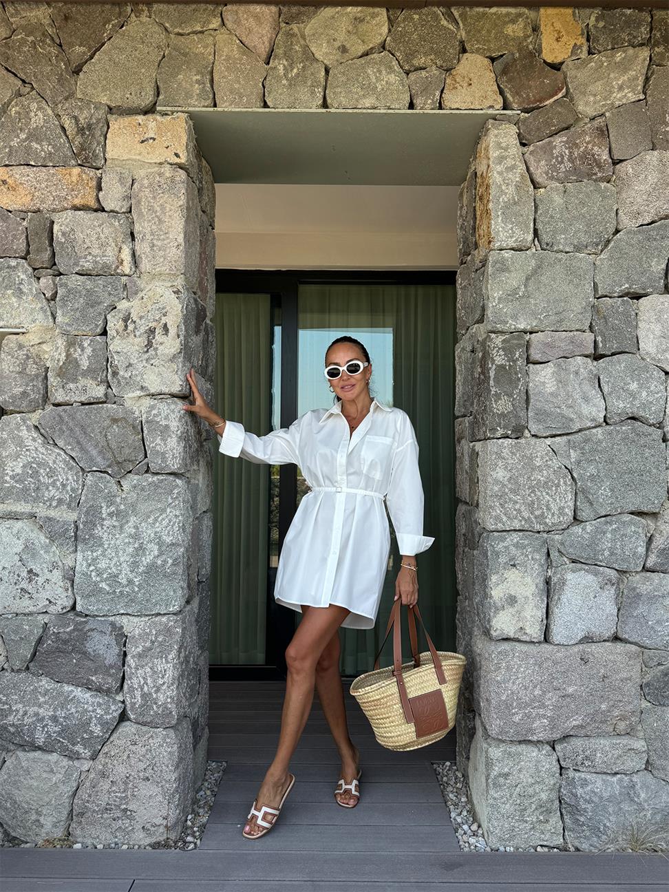 Beyaz Kuşaklı Gömlek Elbise