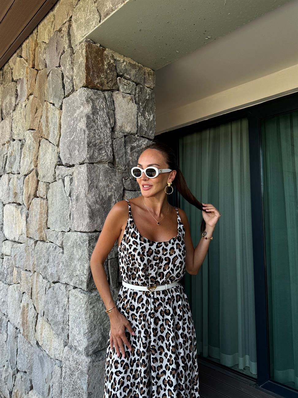 Beyaz Leopar Volanlı Maxi Boy Elbise