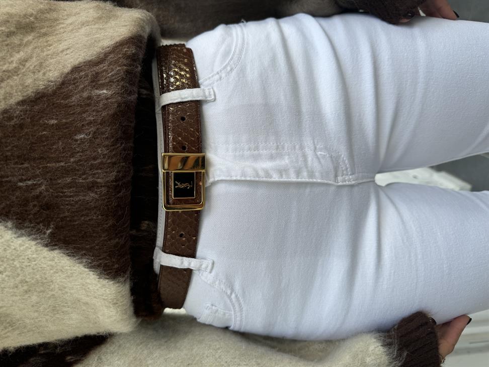 Beyaz Paçası Püsküllü ve Yırtmaçlı Jean Pantolon