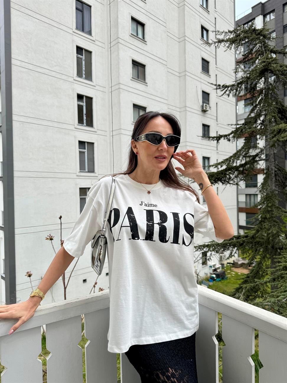 Beyaz Paris Yazılı Tişört