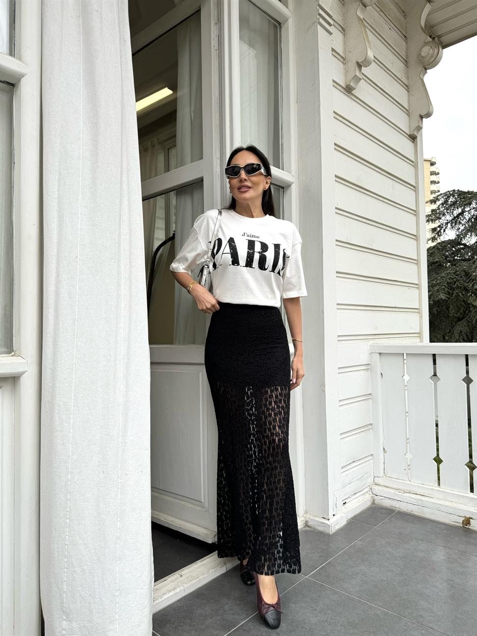 Beyaz Paris Yazılı Tişört