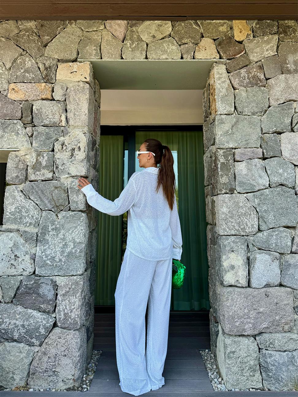 Beyaz Payetli Takım