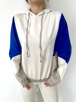 Beyaz Renk Detaylı Sweat