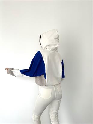 Beyaz Renk Detaylı Sweat