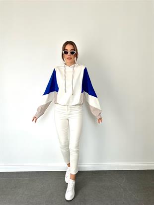 Beyaz Renk Detaylı Sweat