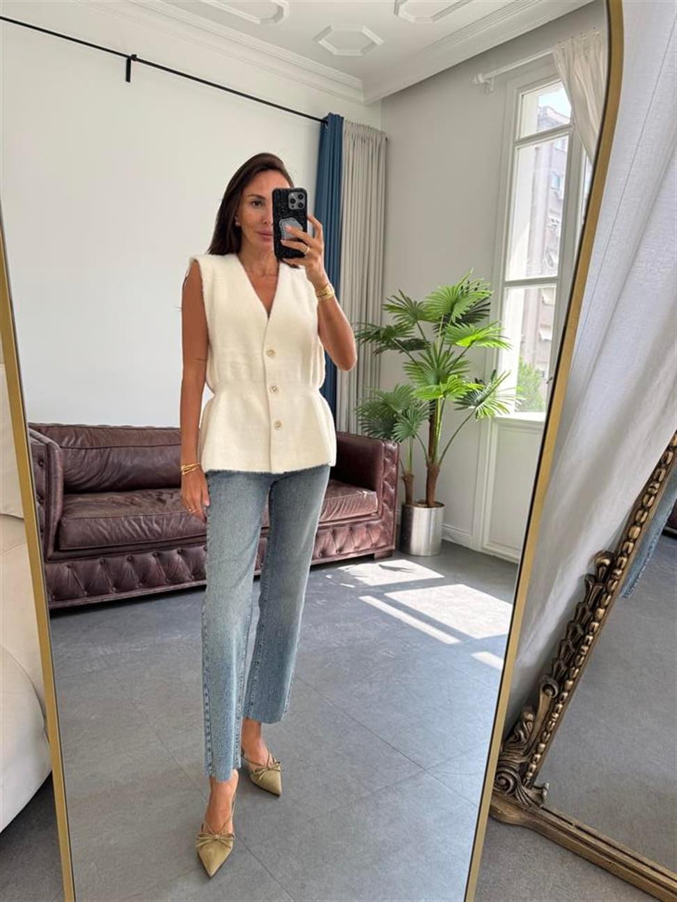 Beyaz Sakallı Kumaş Yelek