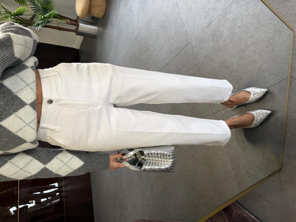 Beyaz Skater Ütü İzli Rins Yıkama Jean