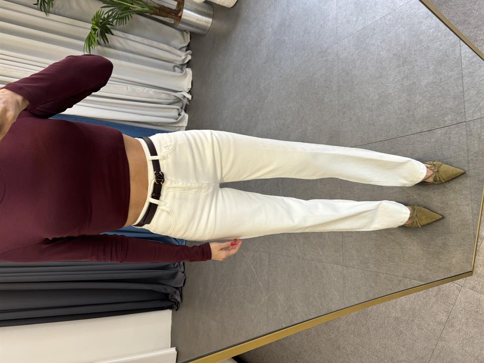 Beyaz Straight Jean Pantolon