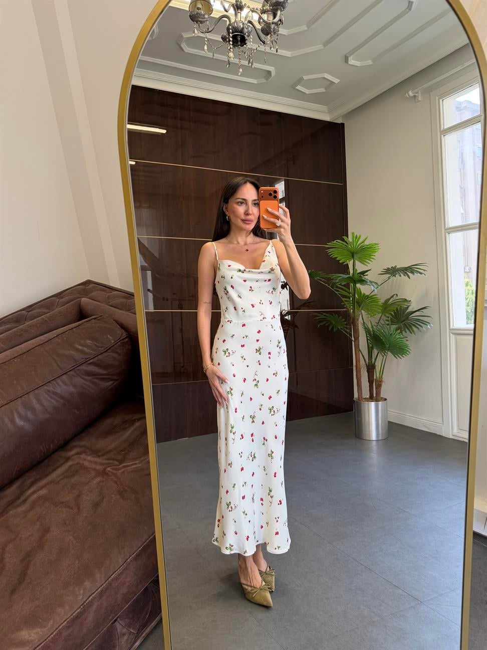 Beyaz Strawberry Degaje Elbise