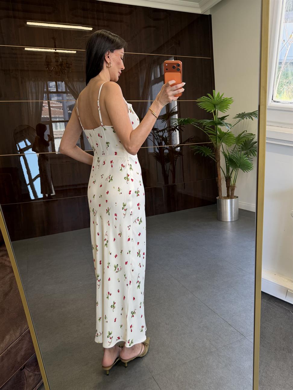 Beyaz Strawberry Degaje Elbise