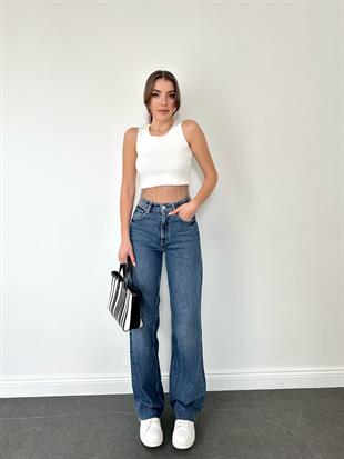 Beyaz Triko Crop Kolsuz  Bluz