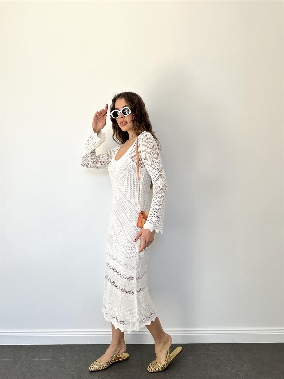 Beyaz Uzun Kol Dantel Tasarımlı Kadın Elbise