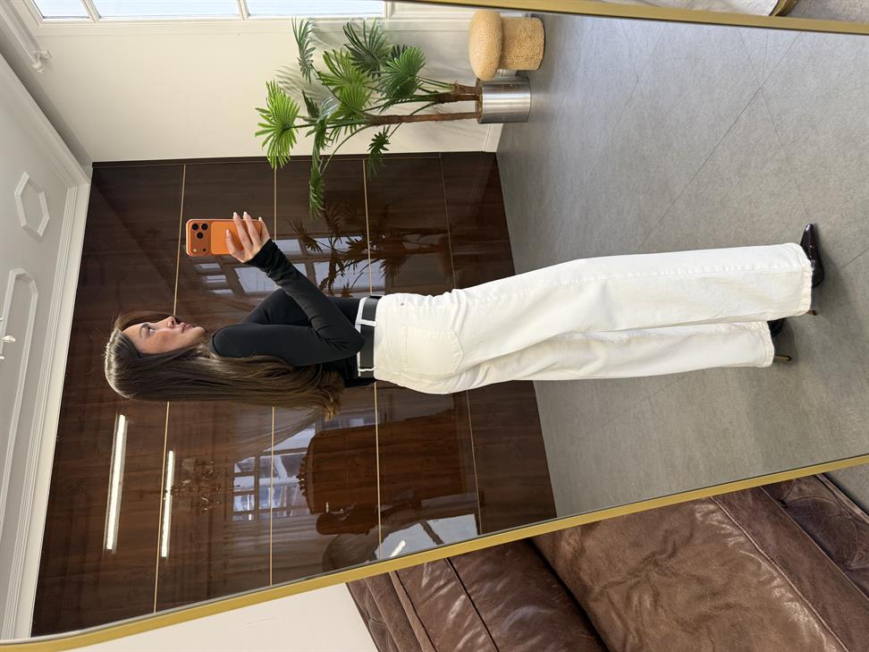 Beyaz Yüksek Bel Kemerli Wide Leg Pantolon