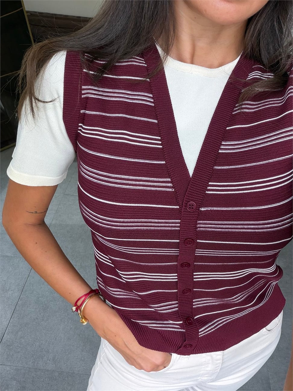 Bordo Çizgili Yelek Görünümlü Triko Bluz