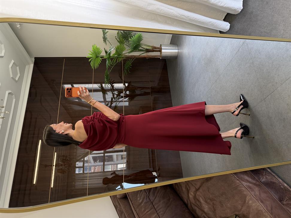 Strawberry Omzu Dökümlü Elbise