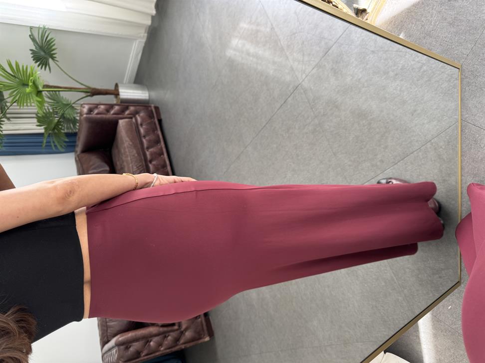 Bordo Uzun Kalem Etek